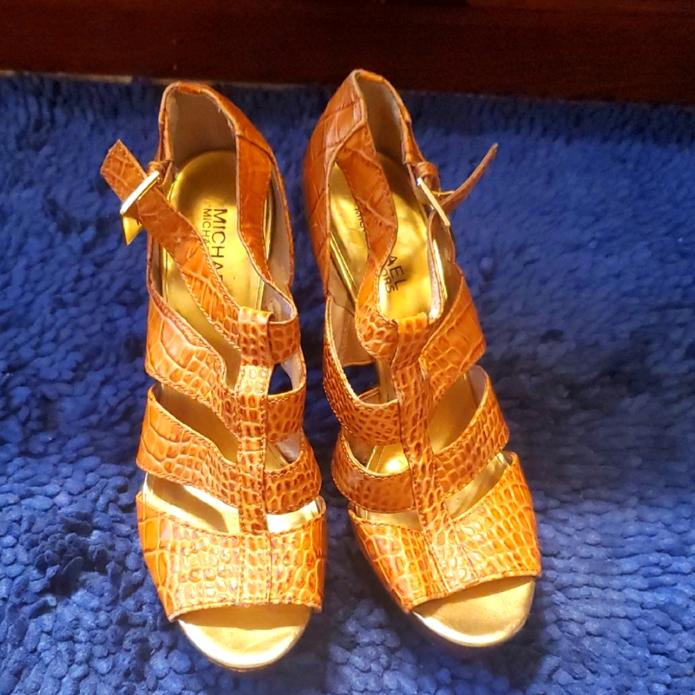 Michael Kors Wooden sole Heel/Sandal